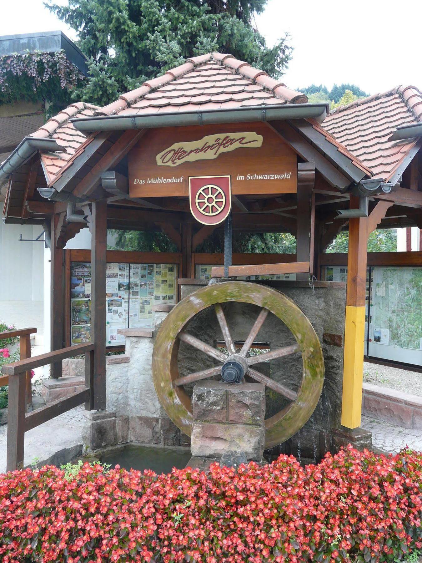 Hotel Pflug Ottenhofen im Schwarzwald Exterior photo